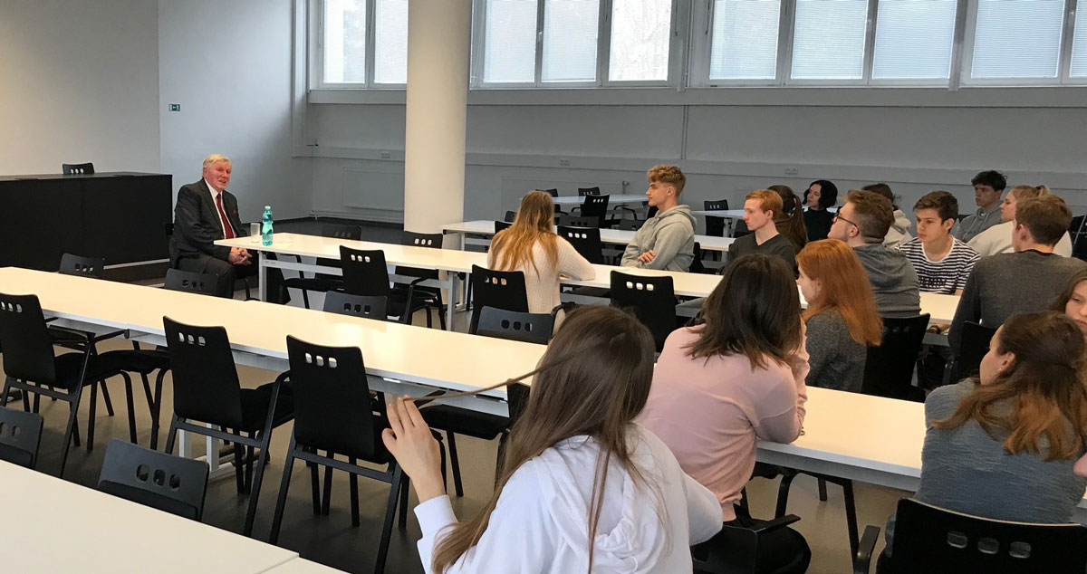 Beseda se spisovatelem a&nbsp;historikem JUDr. Jaroslavem Pospíšilem